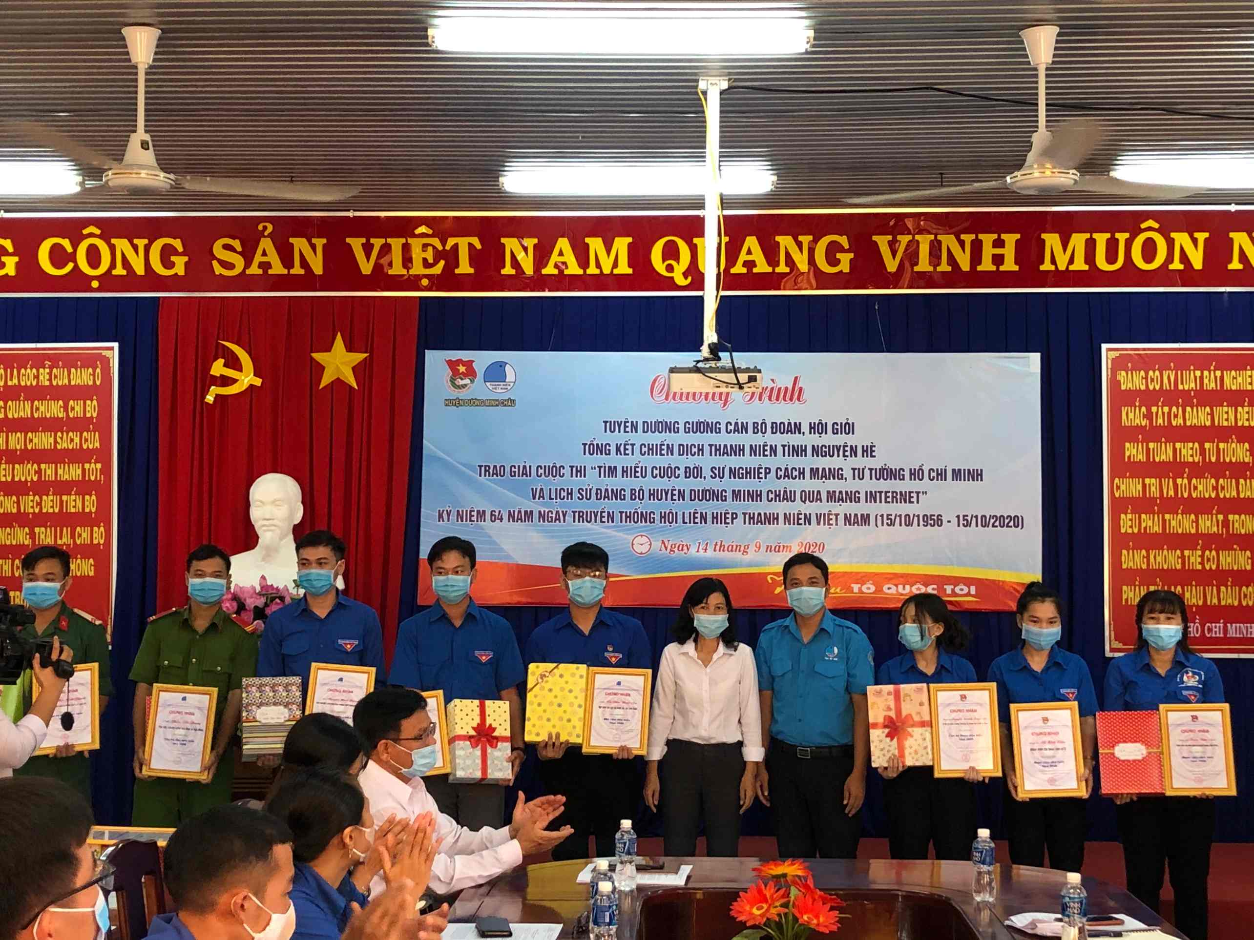 Huyện Dương Minh Châu tuyên dương cán bộ đoàn hội giỏi